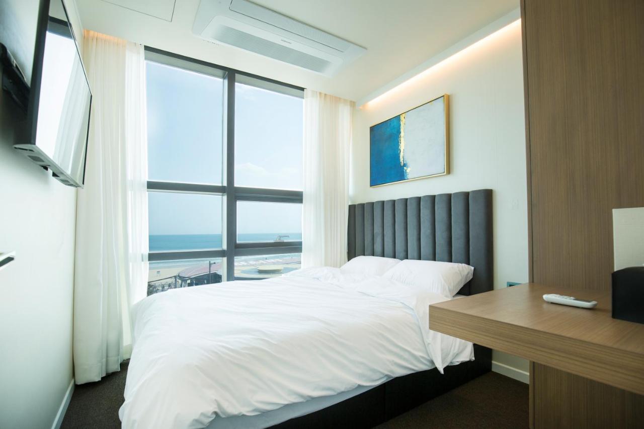 Uh Suite The Haeundae Busan Exterior photo