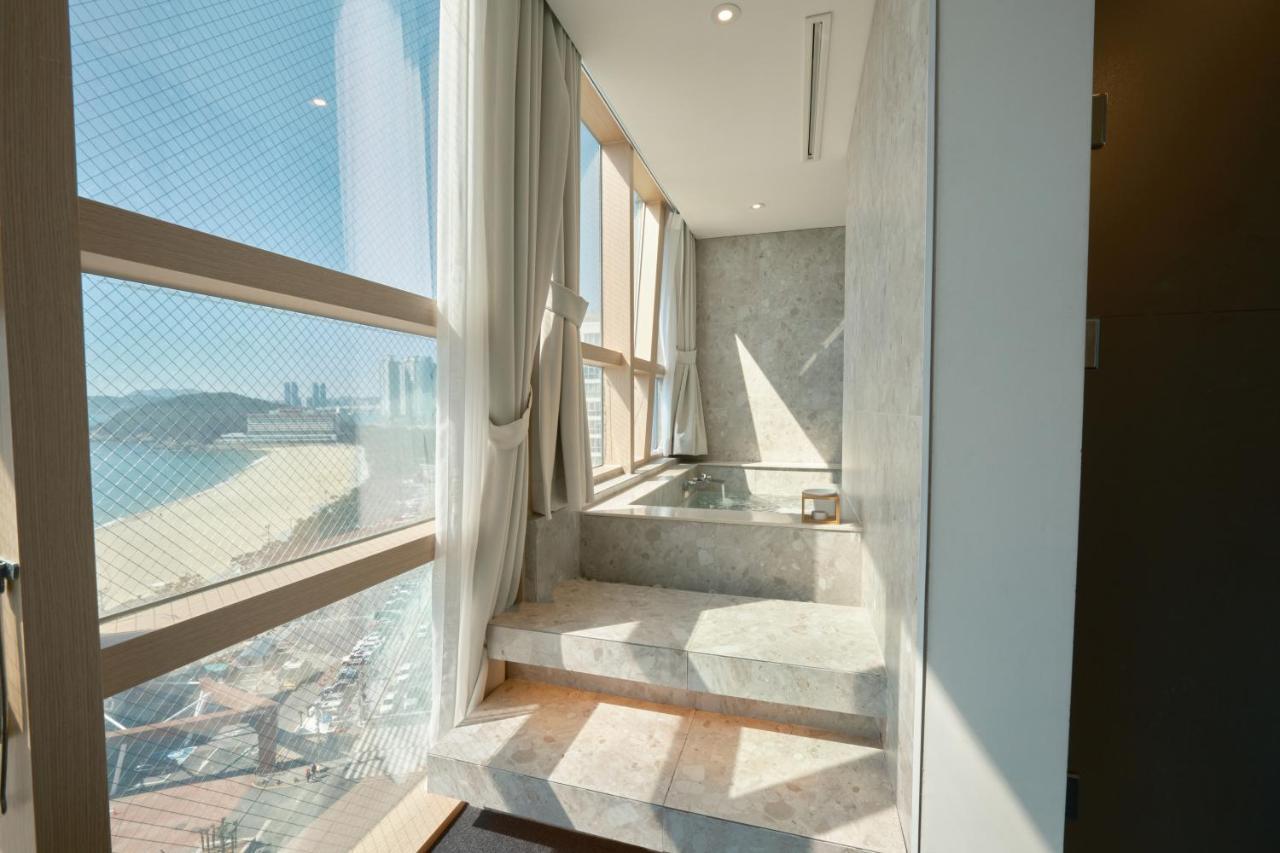 Uh Suite The Haeundae Busan Exterior photo
