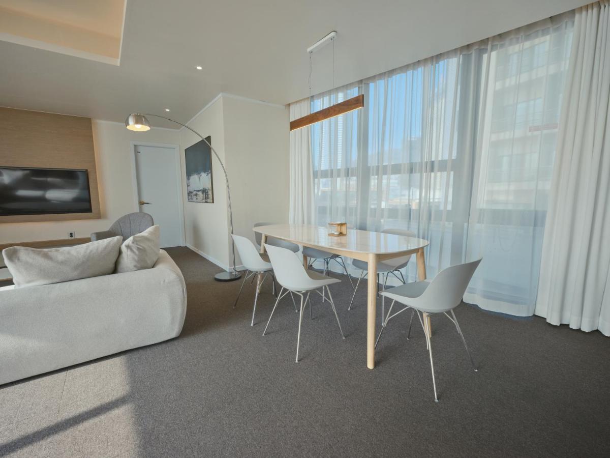 Uh Suite The Haeundae Busan Exterior photo