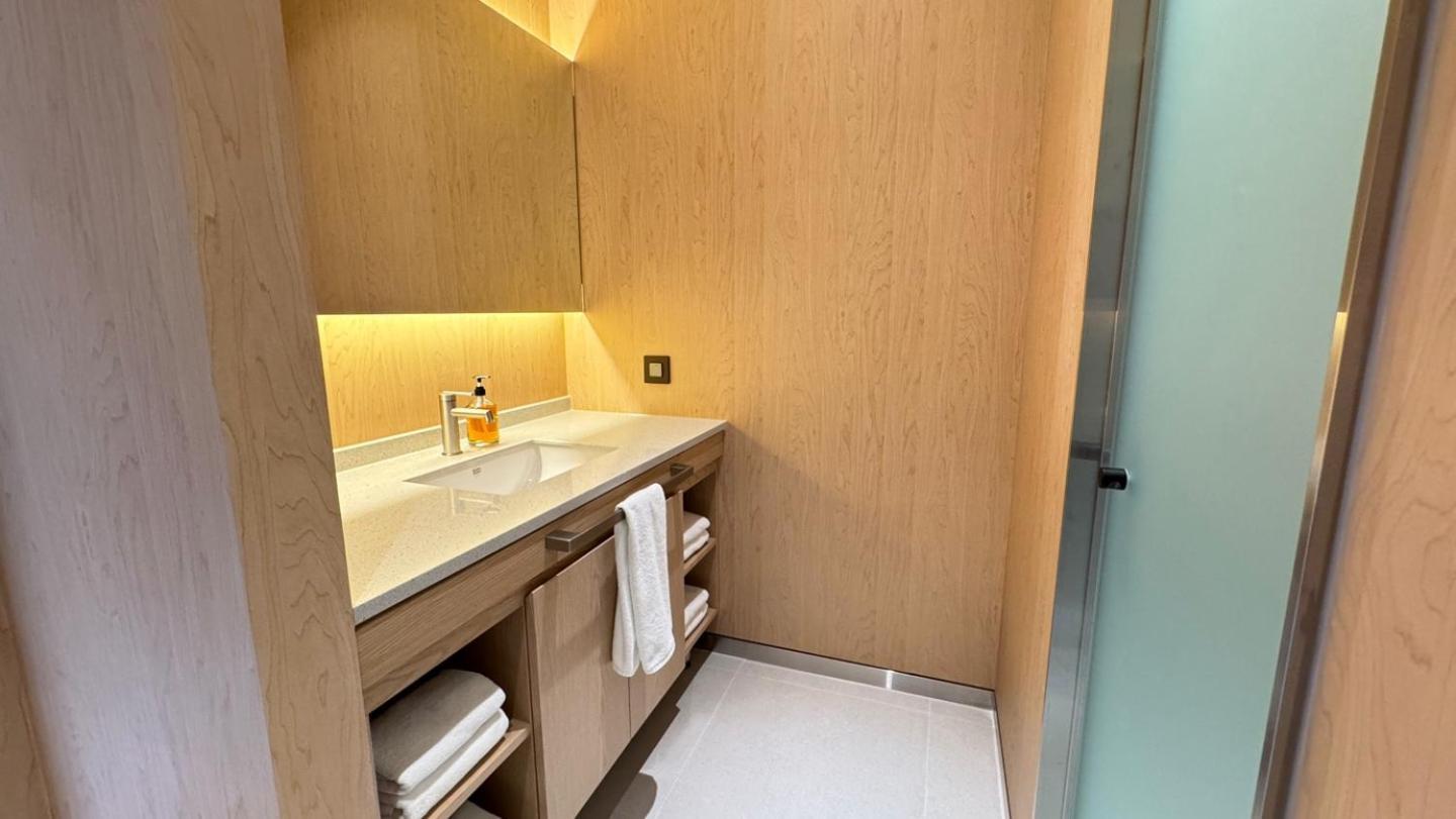 Uh Suite The Haeundae Busan Exterior photo